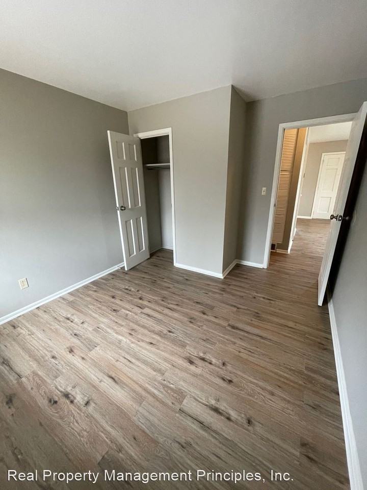 15911 E Elm St - Photo 2 of 10