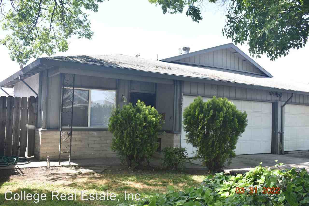 8827/8829 N. El Dorado St. Apartments in Valley Oak, Stockton, CA 95210