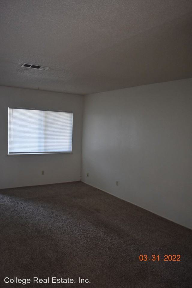 8827/8829 N. El Dorado St. Apartments in Valley Oak, Stockton, CA 95210