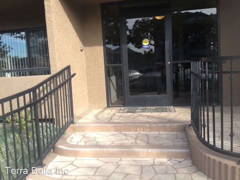 1450 Locust Ave - Photo 2 of 23