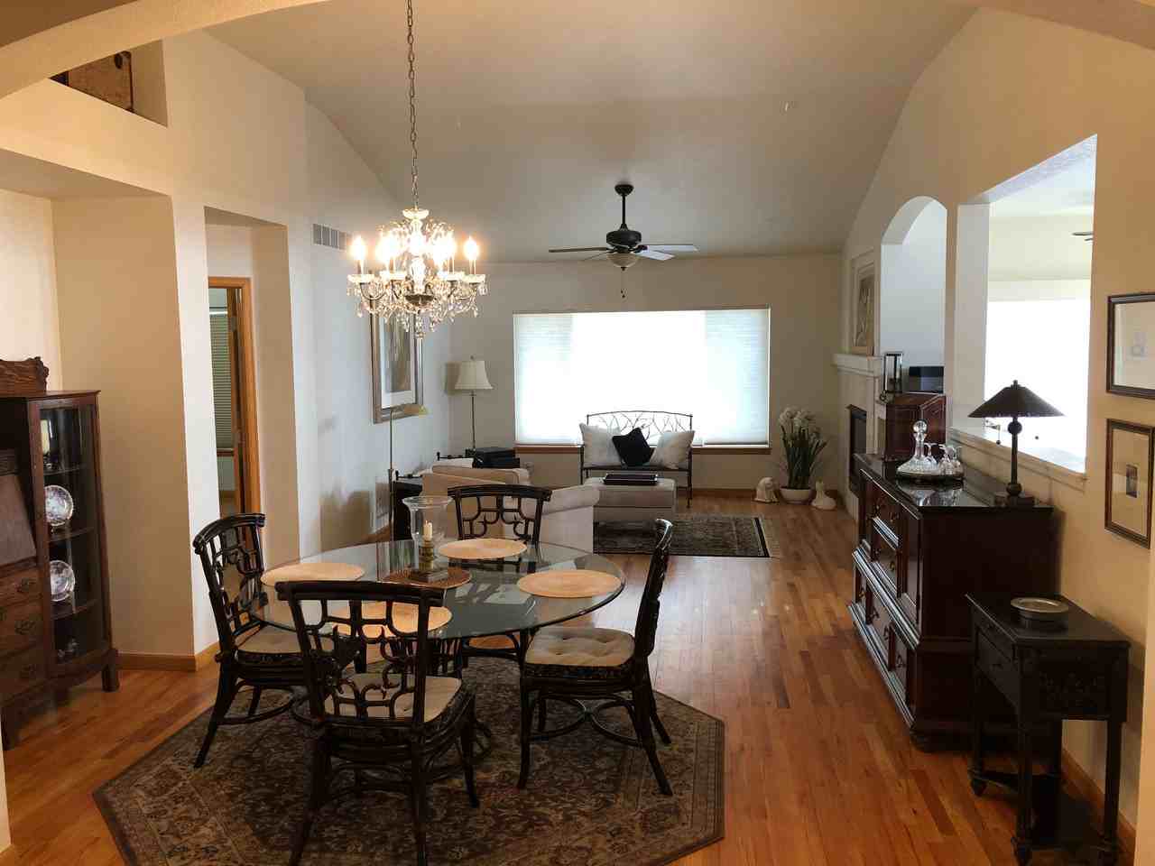 2645 S Troy Ct - Photo 2 of 17