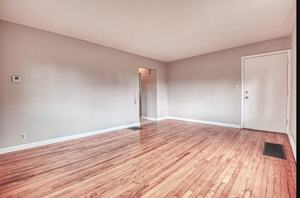 81 N Hampton Rd - Photo 4 of 13