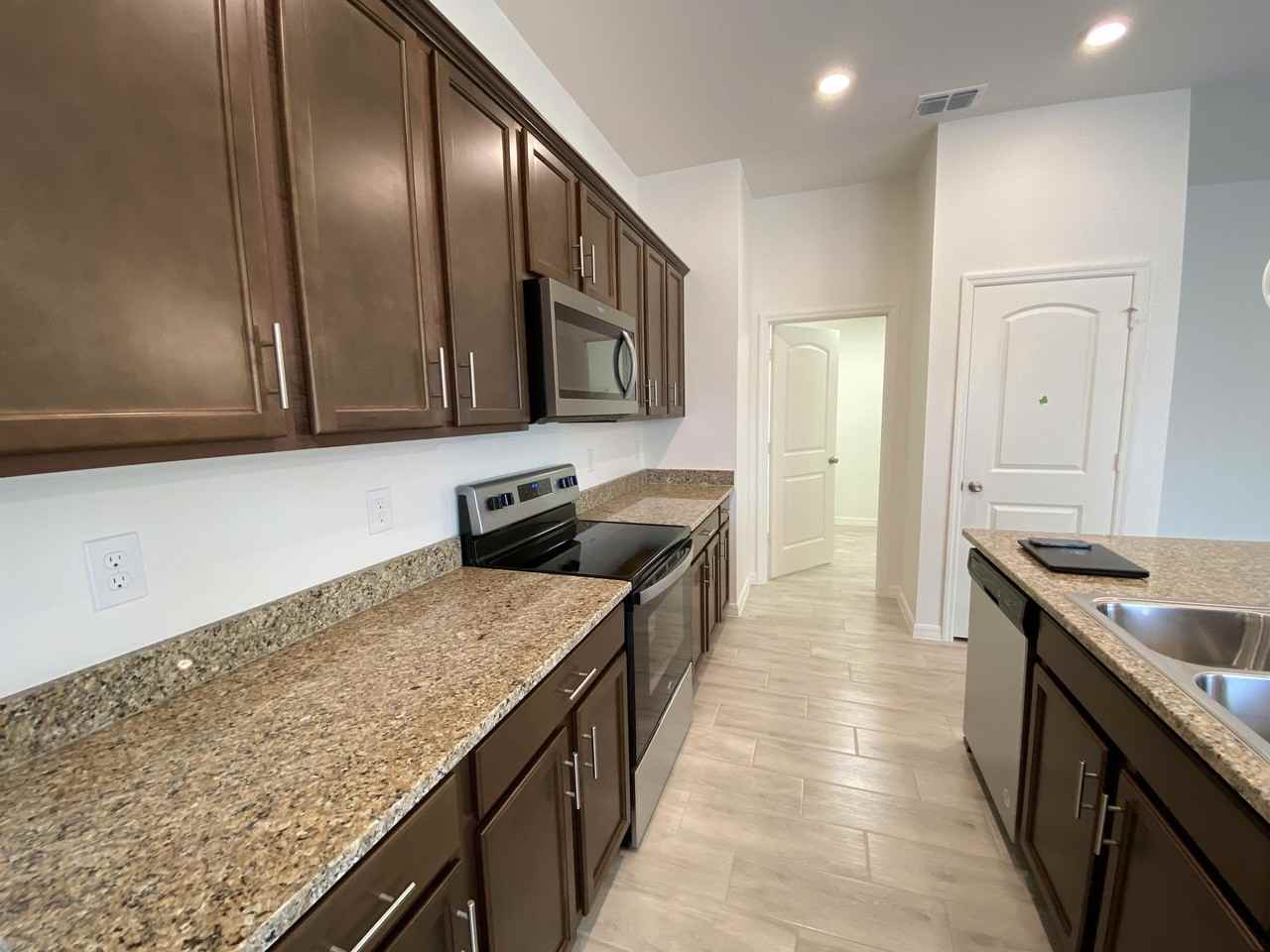 1132 Papaya Cir #1 - Photo 4 of 16