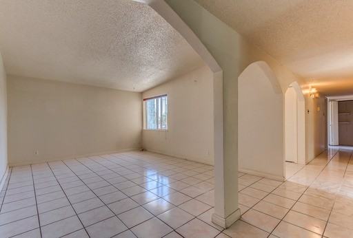 10073 Kenworthy St - Photo 2 of 21