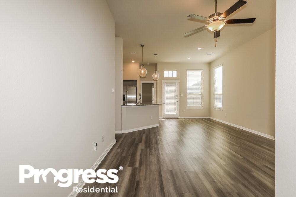 291 Brocks Ln - Photo 3 of 21