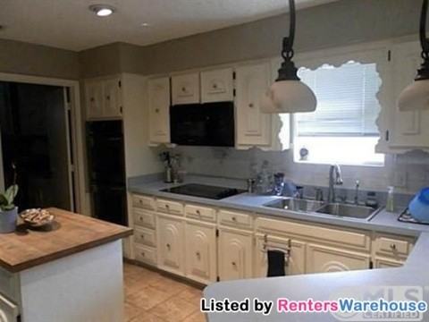 304 Shamrock Pl - Photo 2 of 5