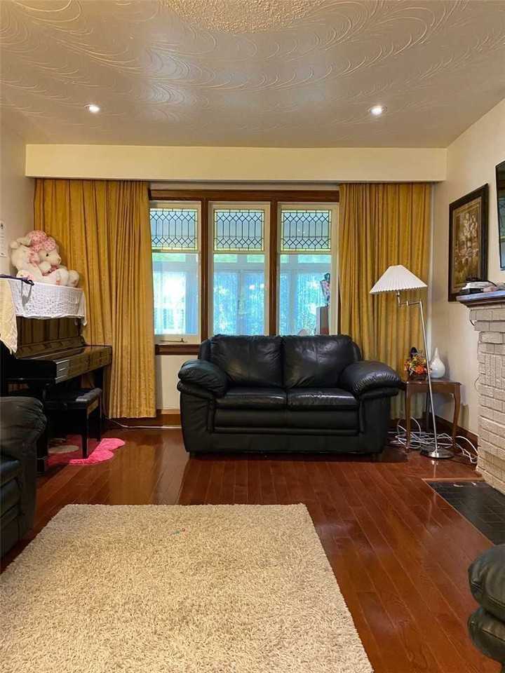 325 Windermere Avenue - Photo 3 of 8