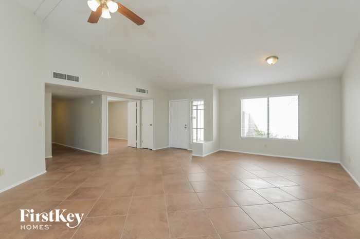 3240 N Hill Farm Dr - Photo 3 of 15