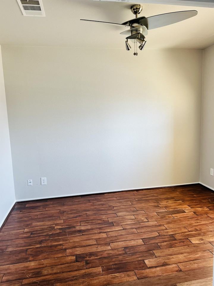 1542 Haynie Bnd #1 - Photo 4 of 33