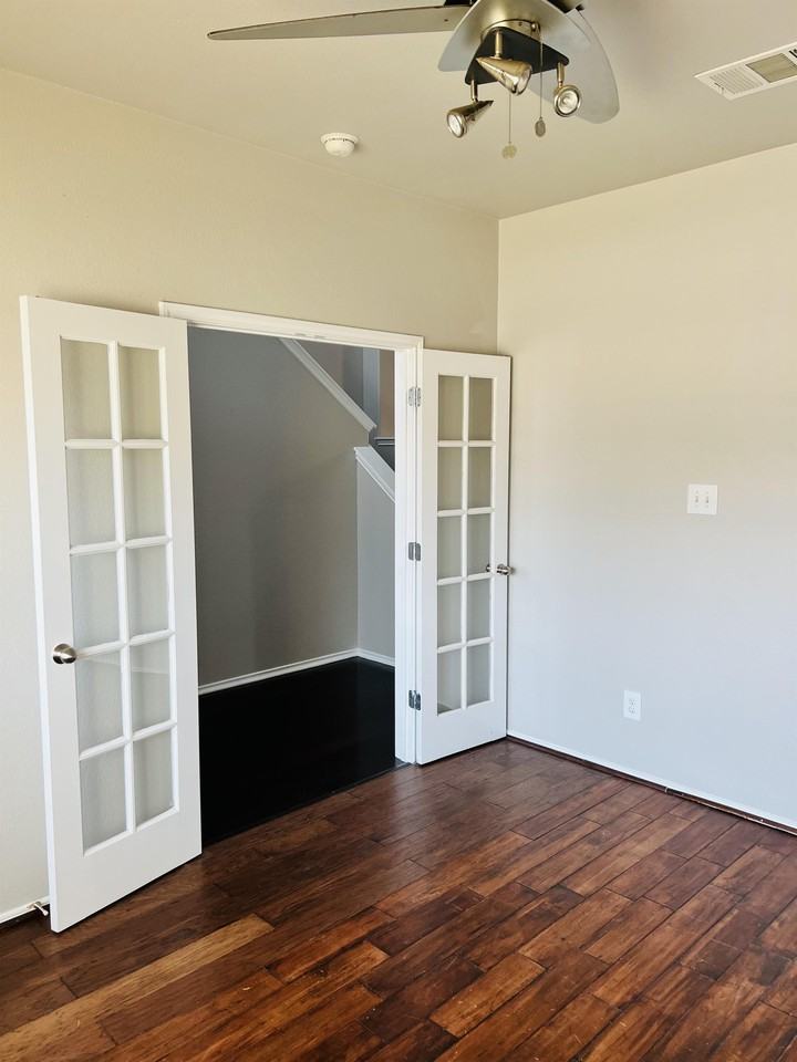 1542 Haynie Bnd #1 - Photo 5 of 33