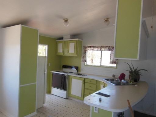 676 Ripon Ave - Photo 2 of 14