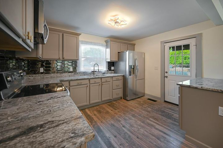 519 E Hinman Ave - Photo 2 of 10