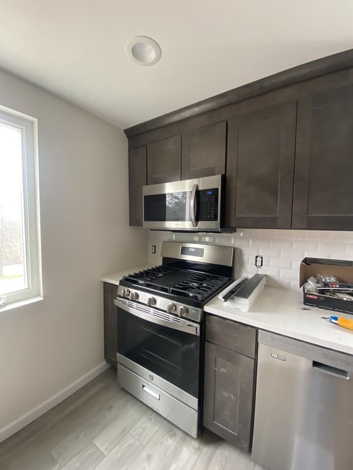 1720 Bower Hill Rd - Photo 2 of 18