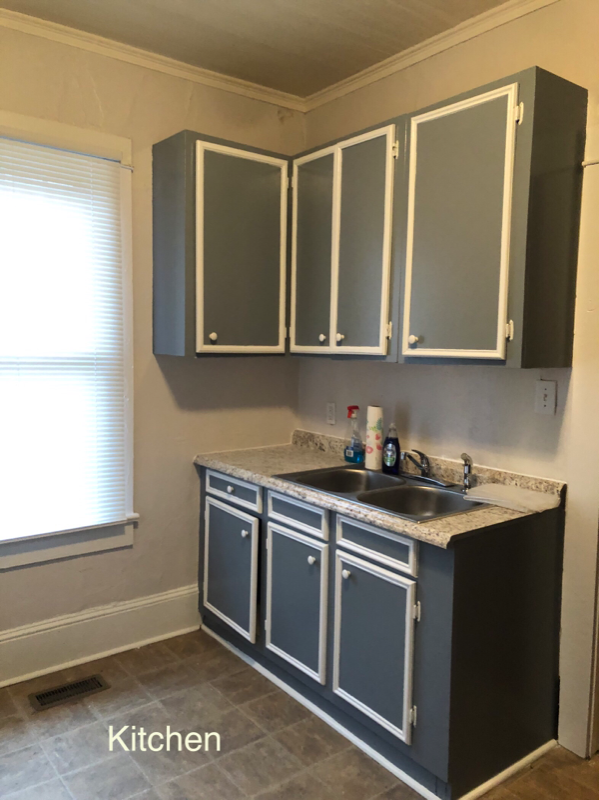 142 Williamsburg Ave - Photo 2 of 15