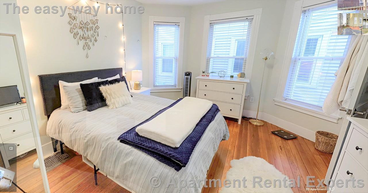 103 Marion St #1 - Photo 4 of 8