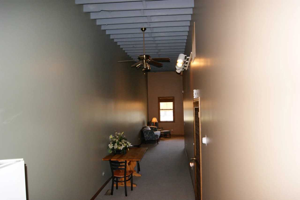 35112 W Michigan Ave - Photo 3 of 6