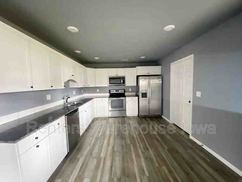 217 E Front St #B - Photo 5 of 18