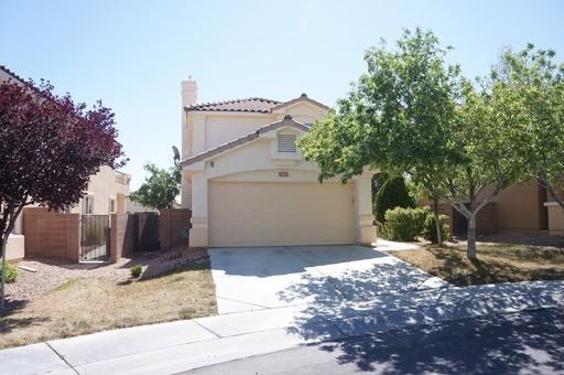 1904 Verbania Dr - Photo 2 of 19