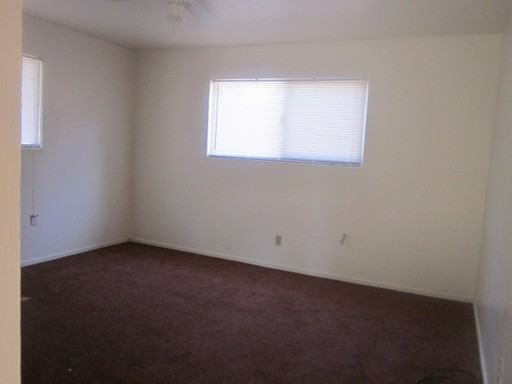 632 E Douglas Ave - Photo 3 of 31