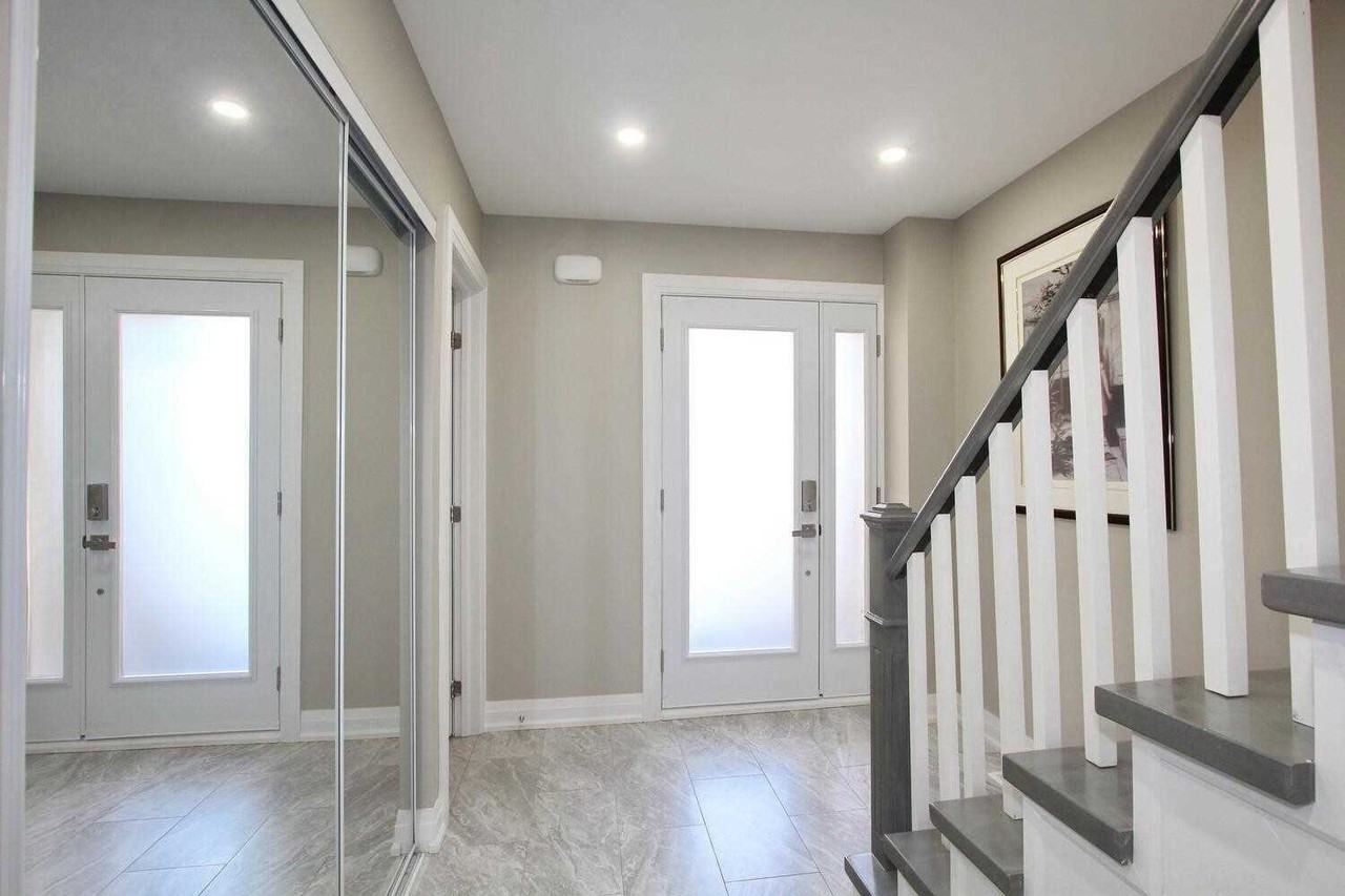 30 Saturn Drive - Photo 3 of 22