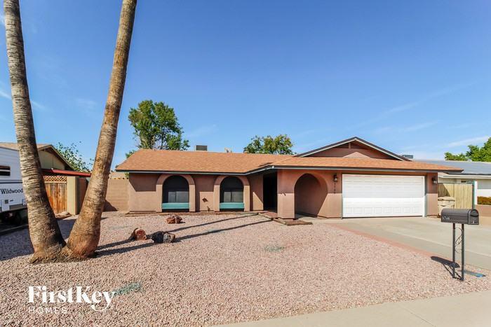5746 W Campo Bello Dr - Photo 2 of 15