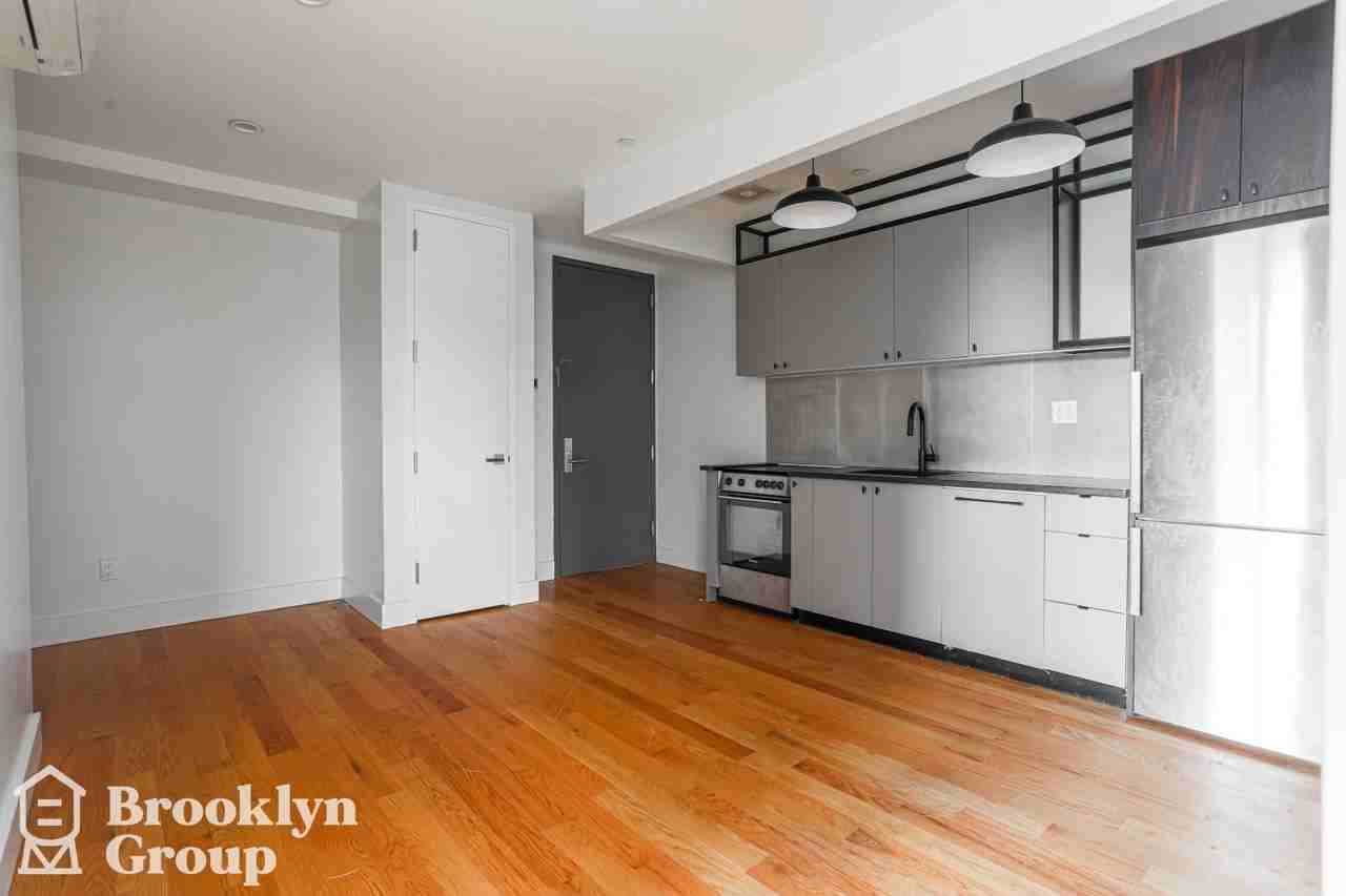 620 Parkside Avenue #5C