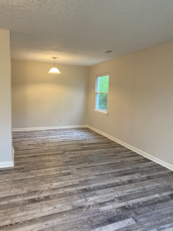8716 Shadow Creek Way - Photo 3 of 9