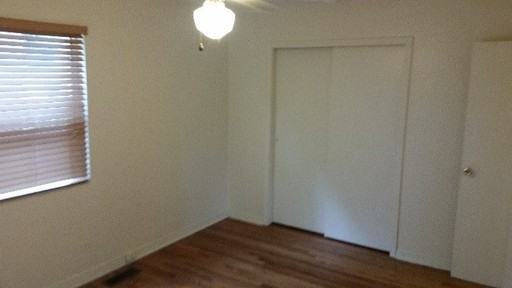 239 Dalton Ct - Photo 3 of 8