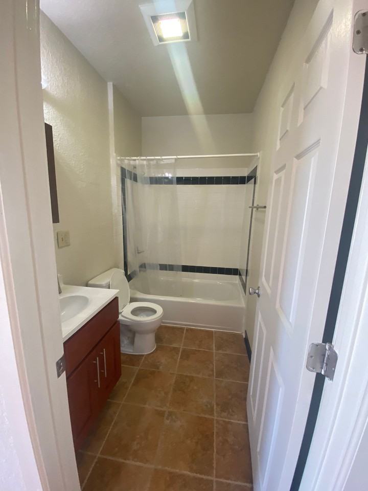 1120 Norwood Ave #1120 - Photo 2 of 16