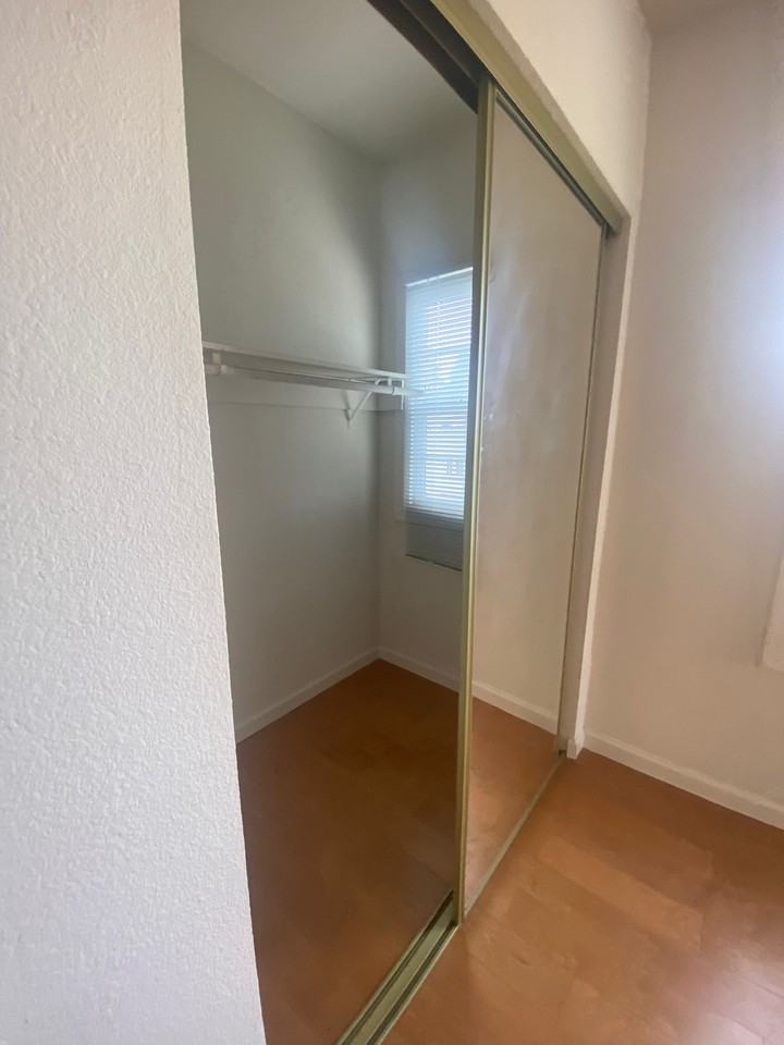 1120 Norwood Ave #1120 - Photo 4 of 16