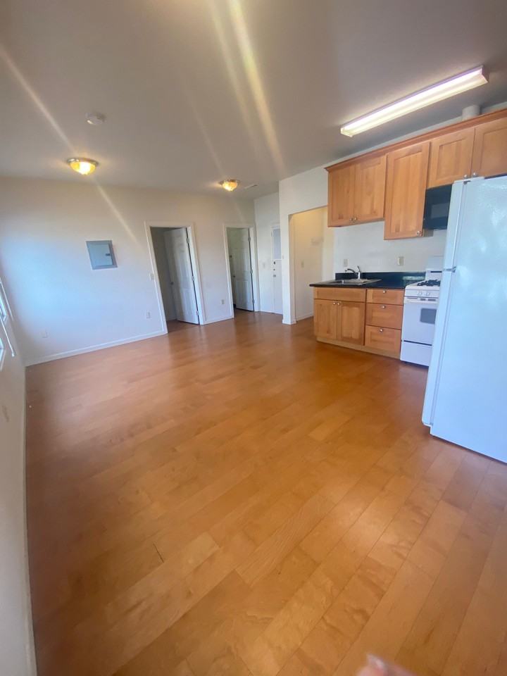 1120 Norwood Ave #1120 - Photo 5 of 16