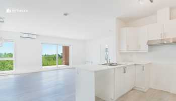 featured image of 1013 Montée Champagne ##607