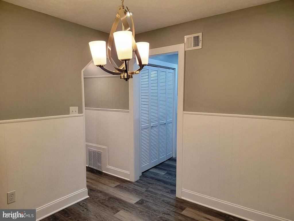 7108 Kent Town Dr - Photo 2 of 11