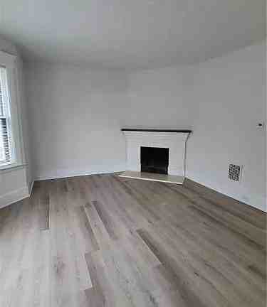 272 Lexington Ave - Photo 2 of 7
