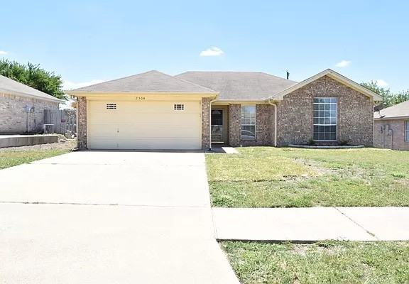 2504 Edgefield St - Photo 3 of 13