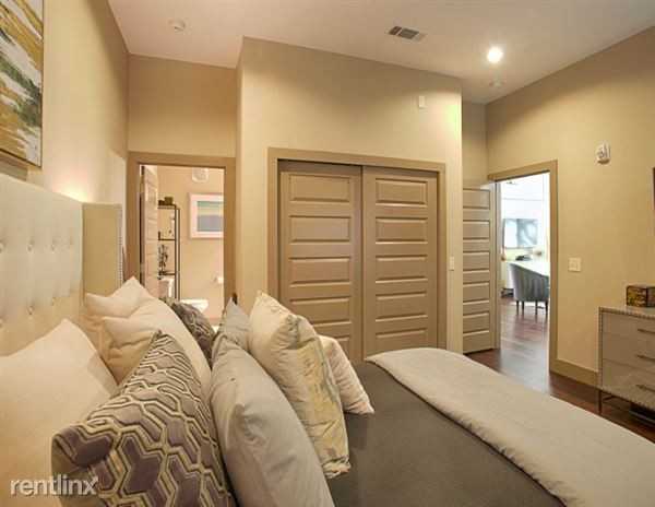 Mopac & Windsor - Photo 2 of 17