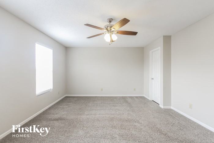 10896 August Dr - Photo 2 of 2