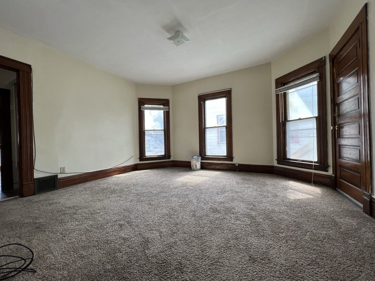 1075 23rd St - Photo 2 of 8