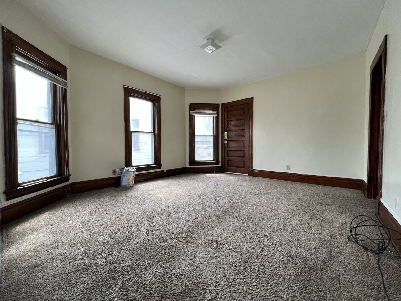 1075 23rd St - Photo 3 of 8