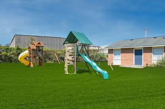 Carolina Breeze Apartments & Townhomes 3 of 4