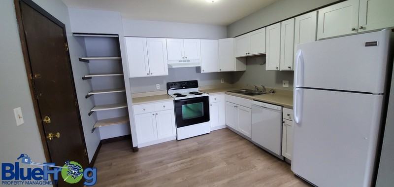 356 E Marquette St - Photo 2 of 8