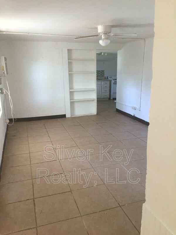 107 Forrest Ave #4 - Photo 3 of 7