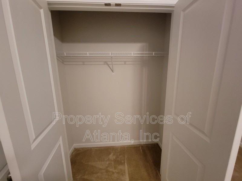 833 Royal Red Ct - Photo 5 of 28