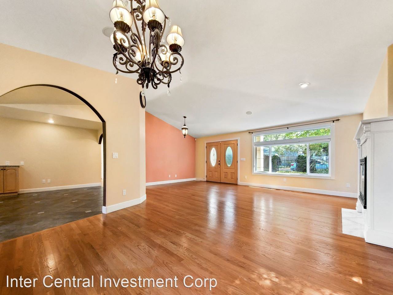 2205 92nd Ave Ne - Photo 3 of 15