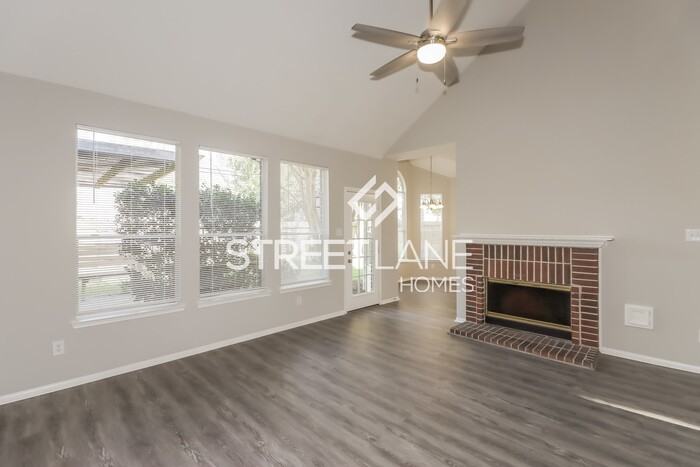 204 Carmicheal Ct - Photo 3 of 13