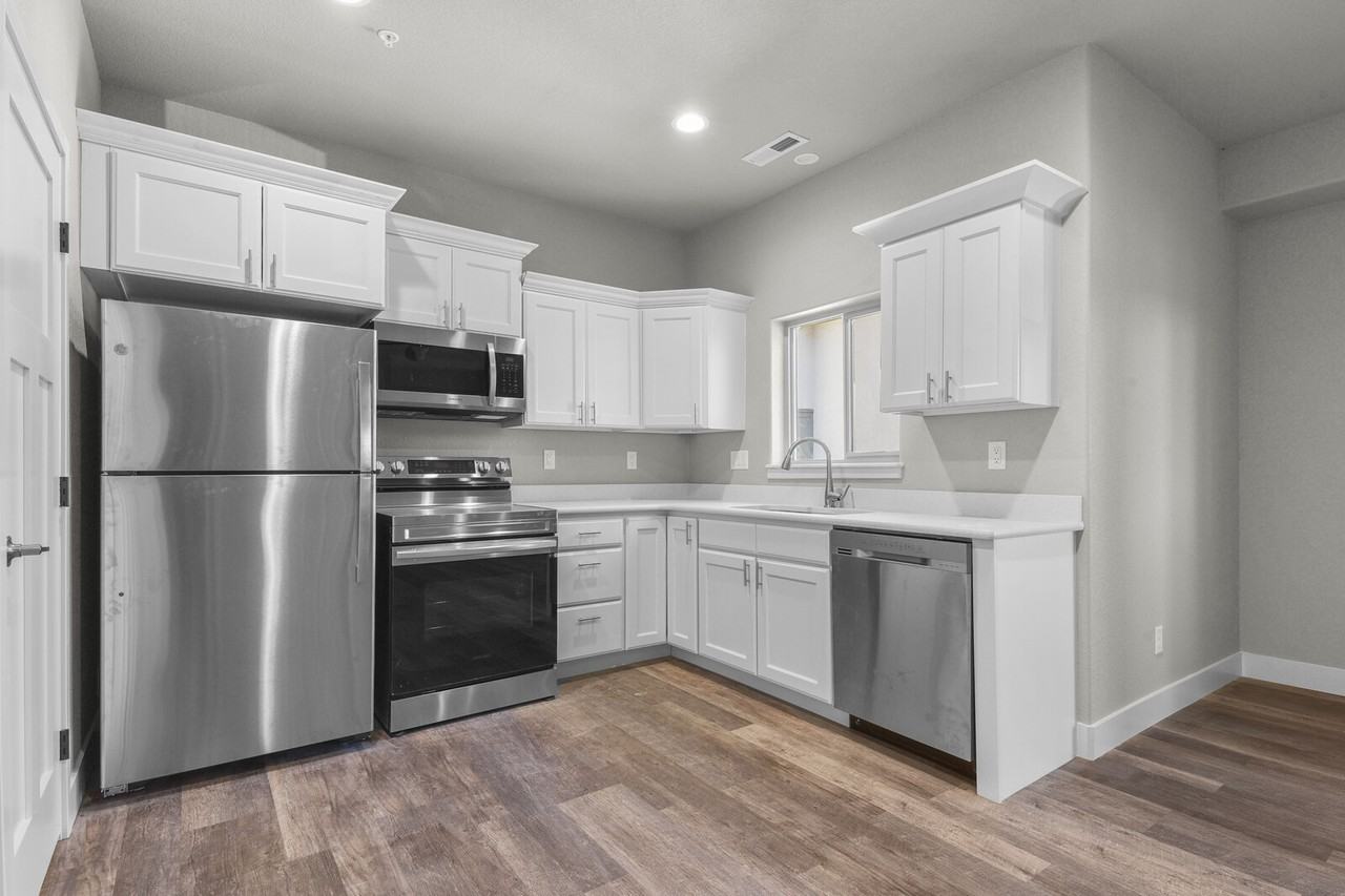 5380 N Union Blvd #101 - Photo 3 of 19