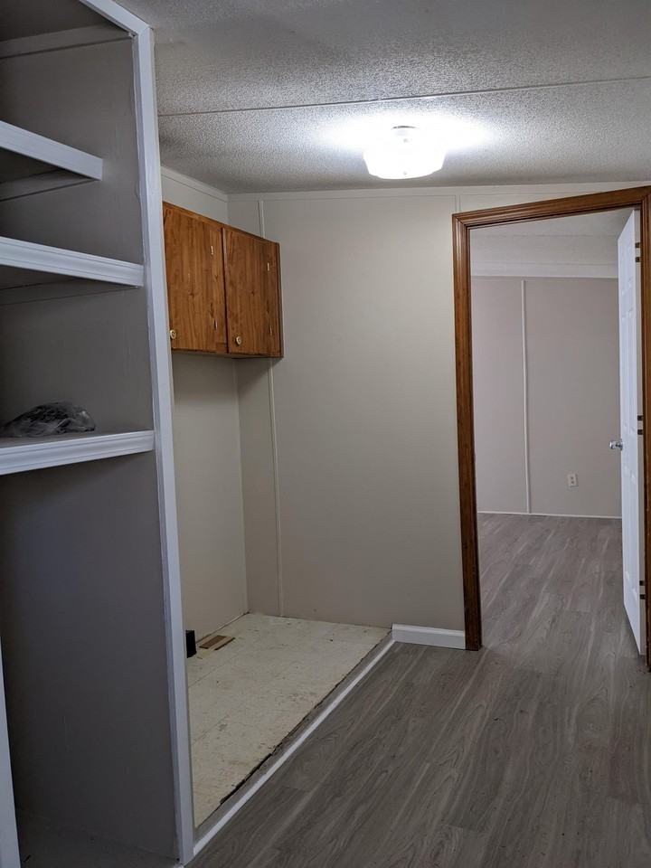 415 Green Oak Rd #1 - Photo 5 of 14
