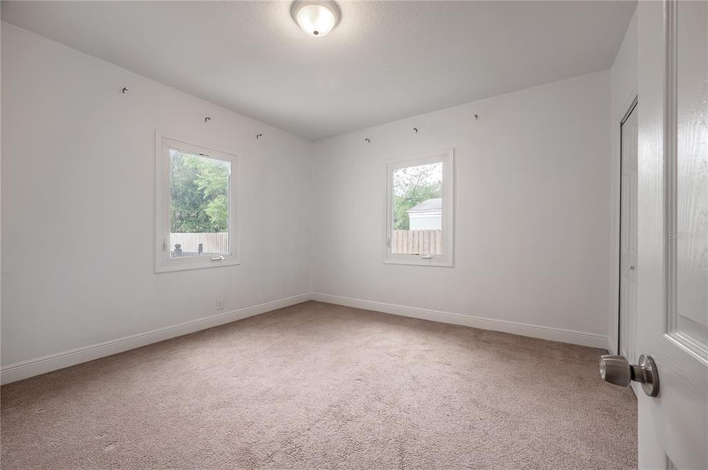 106 West Genesee Street - Photo 3 of 23