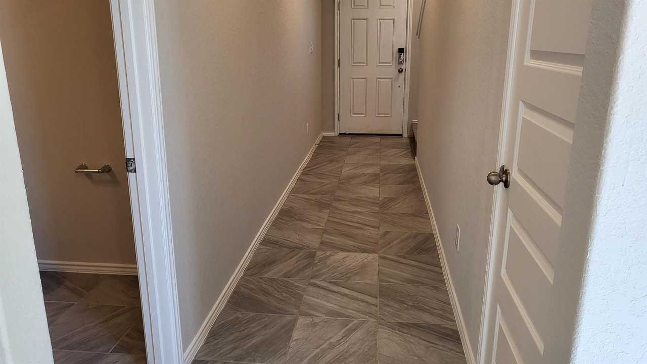2440 Ayers Dr #1 - Photo 5 of 40