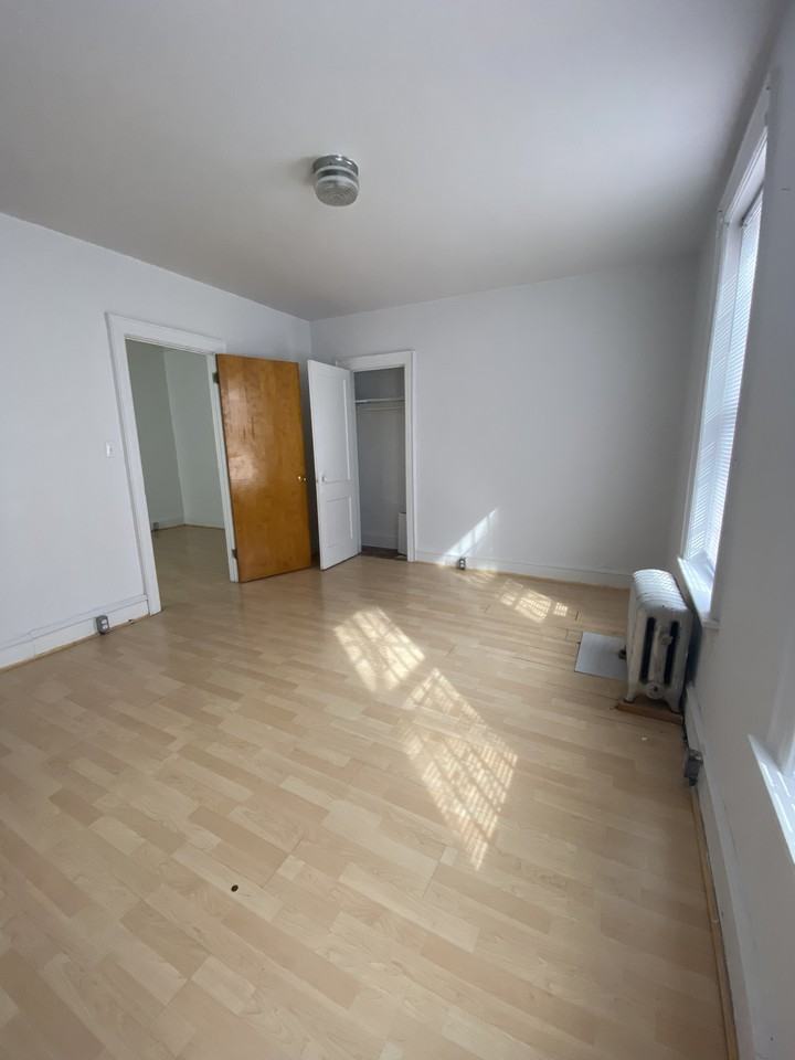 163 68th Street 1f - Photo 2 of 10